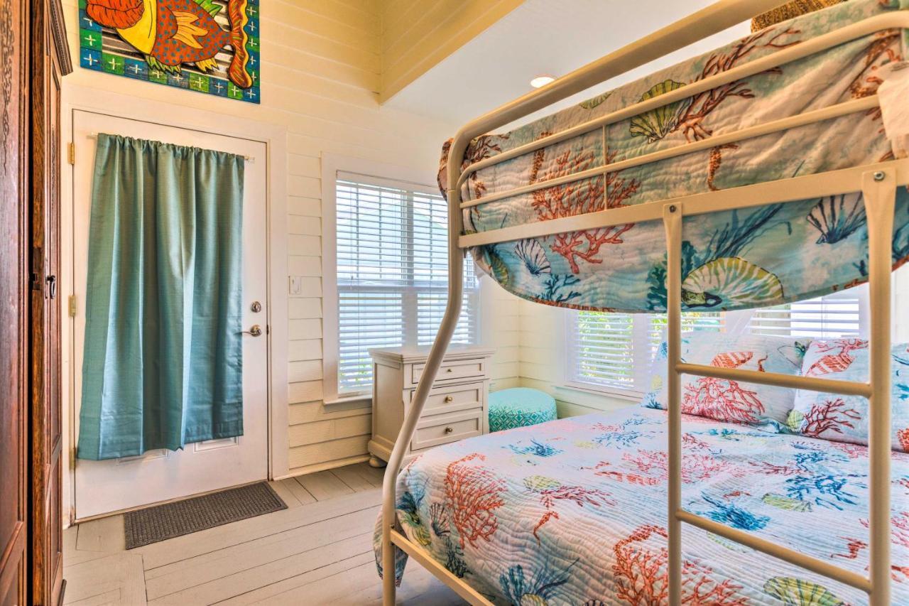 Cottage With Porch - 3 Min Walk To Bay St Louis Bay St. Louis Bagian luar foto